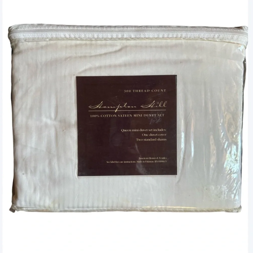 Hampton Hill mini duvet set - Queen duvet cover with 2 standard shams New